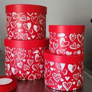 NIB 4pc Round Nesting Boxes